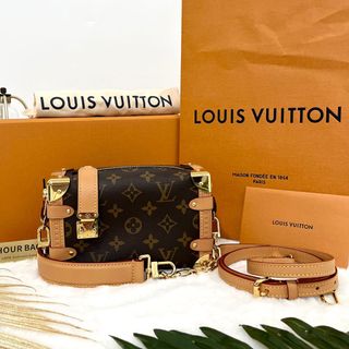 (Category: ) located in . Submitted by hourbags (Listing ID 1404668066, Image 1). Description: .