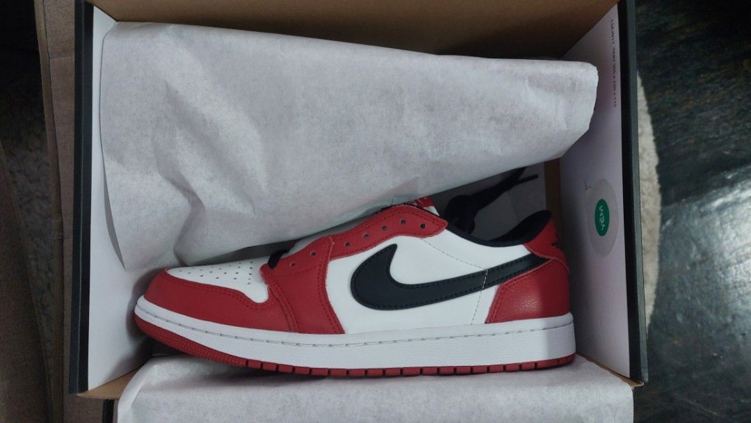 J1 Low OG Chicago (Category: Sneakers) located in Quezon City. Submitted by cisnarf (Listing ID 1404486443, Image 1). Description: -Titan Vertis North release. -Complete with receipt..