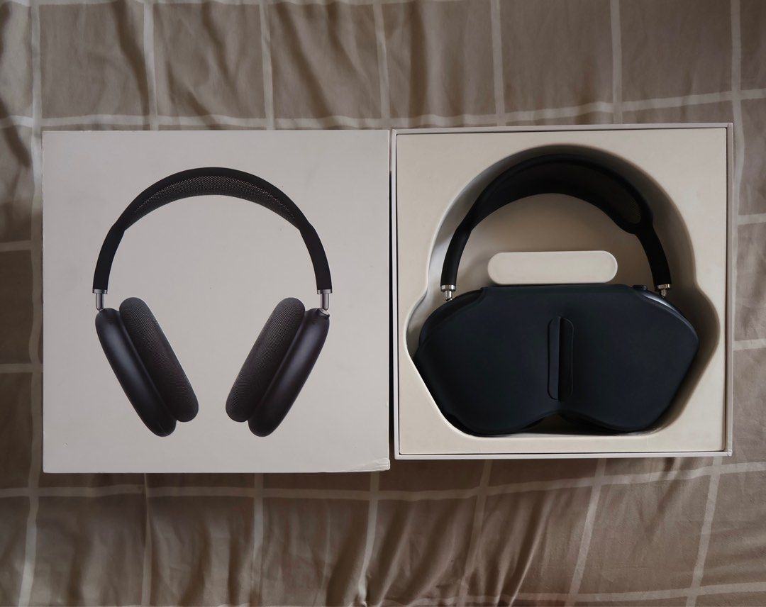Airpods Max (Premium Copy) (Category: Headphones & Headsets) located in Manila. Submitted by amoguiski77085 (Listing ID 1404607764, Image 2). Description: .