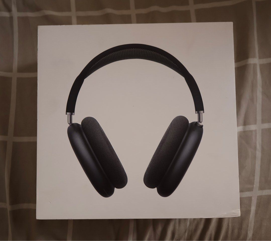 Airpods Max (Premium Copy) (Category: Headphones & Headsets) located in Manila. Submitted by amoguiski77085 (Listing ID 1404607764, Image 1). Description: .