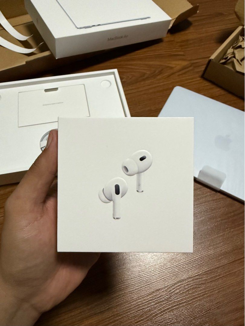 Apple AirPods Pro (2nd generation) (Category: Earphones) located in Baliuag. Submitted by iDomodoro (Listing ID 1404724758, Image 1). Description: For SALE only! BRAND NEW & SEALED AirPods Pro 2 w/ MagSafe case (Type-C) Bought it last Sept. 29, 2025 @ Apple.com Rfs: Change of plan Pick up or meet up around Baliwag.