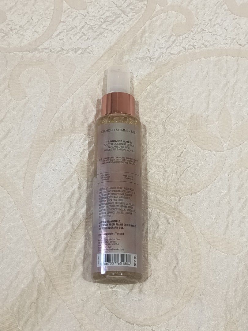 Bath & Body Works Coco Paradise Diamond Shimmer Mist (Category: Fragrance & Deodorants) located in Davao. Submitted by fancyfinds.ph (Listing ID 1404613764, Image 2). Description: - Fragrance Notes: Salted Coconut Monoi, Sugared Neroli, Bronzed Sandalwood - Fragrance mist contains "diamond shimmers" that adds sparkle to the skin - Size: 145 ml - Made without parabens - Dermatologist tested -‼️Condition: Around 96% full.