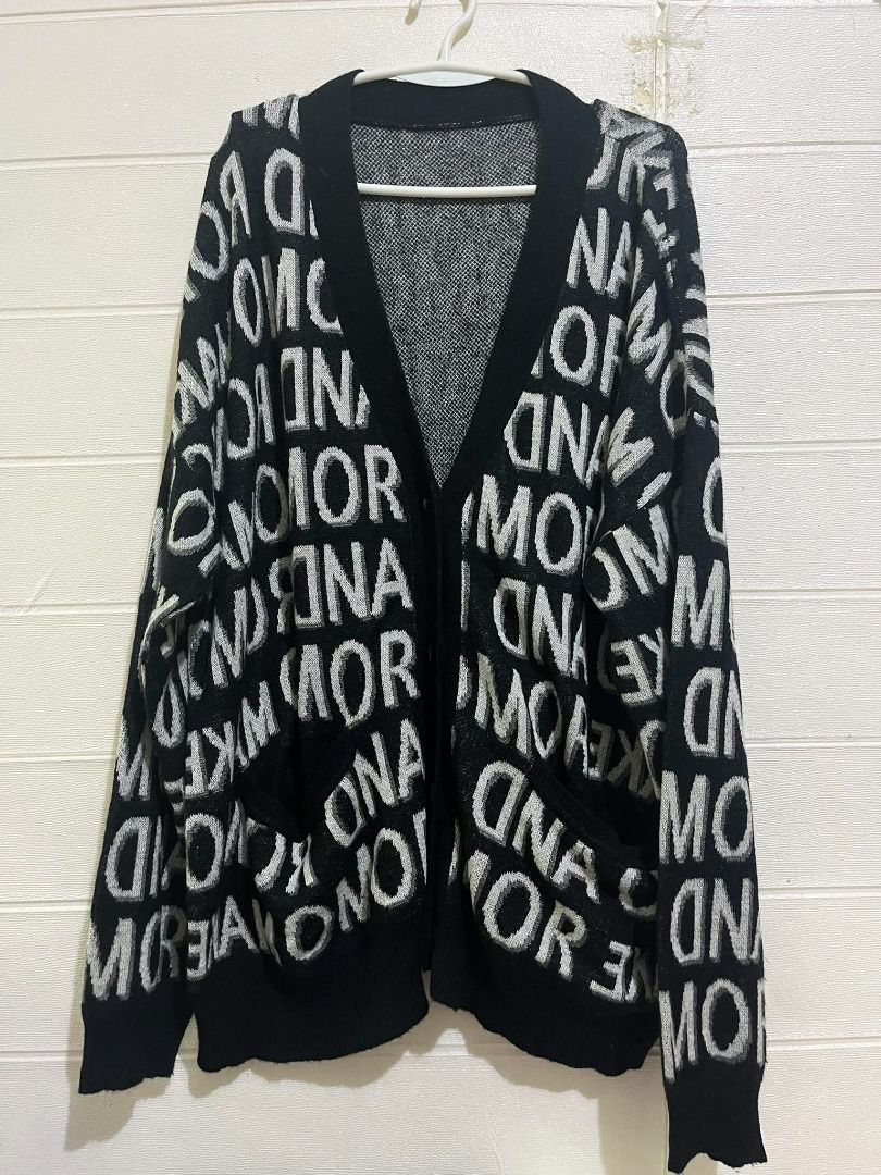 BLACK AND WHITE SWEATER SMALL to XL (Category: Coats, Jackets and Outerwear) located in Cavite. Submitted by cvshops (Listing ID 1404747689, Image 2). Description: I'm size S-M for reference and if you're into sweaters that are easy to incorporate into an outfit, get this! Fits S-XL and it's UNISEX.
