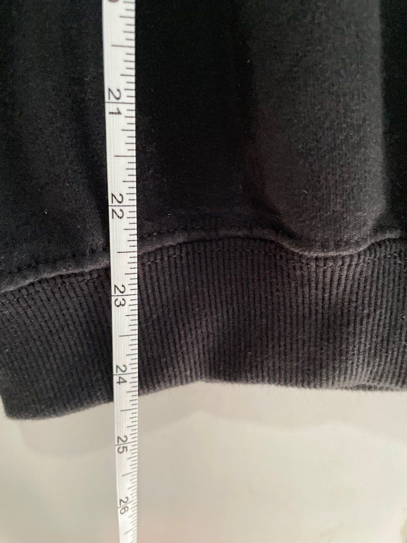 Black Art For Art's Sake Sweatshirt (Category: Coats, Jackets and Outerwear) located in Manila. Submitted by joie.f (Listing ID 1404629513, Image 2). Description: rfs: too many sweaters.