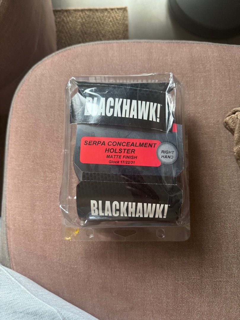 Blackhawk Serpa Concealment Holster Glock 17 (Category: Combat Sports) located in Quezon City. Submitted by beast_123 (Listing ID 1404673038, Image 1). Description: Designed for Glock 17/22/31 Authentic US brand.