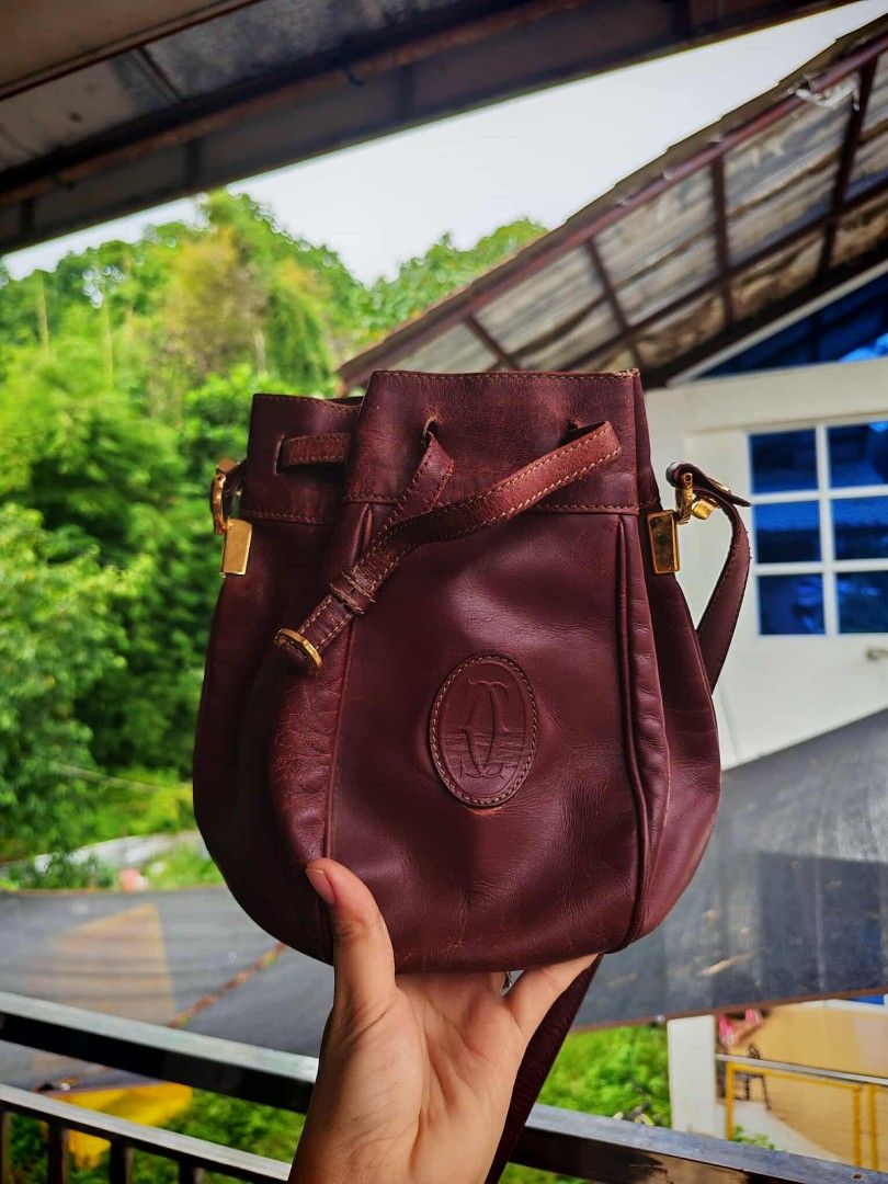 Cartier bucket sling (Category: Luxury Bags & Wallets) located in Cagayan de Oro. Submitted by carou59681 (Listing ID 1404628698, Image 1). Description: With card With booklet.
