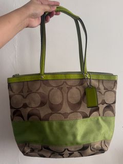(Category: ) located in . Submitted by shopjaaaaa (Listing ID 1404766846, Image 1). Description: .