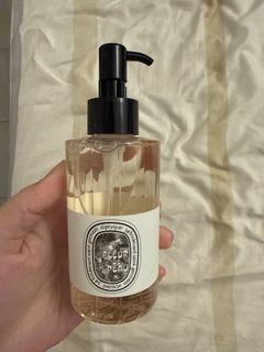 (Category: ) located in . Submitted by nyyyy939393939 (Listing ID 1404749579, Image 1). Description: .