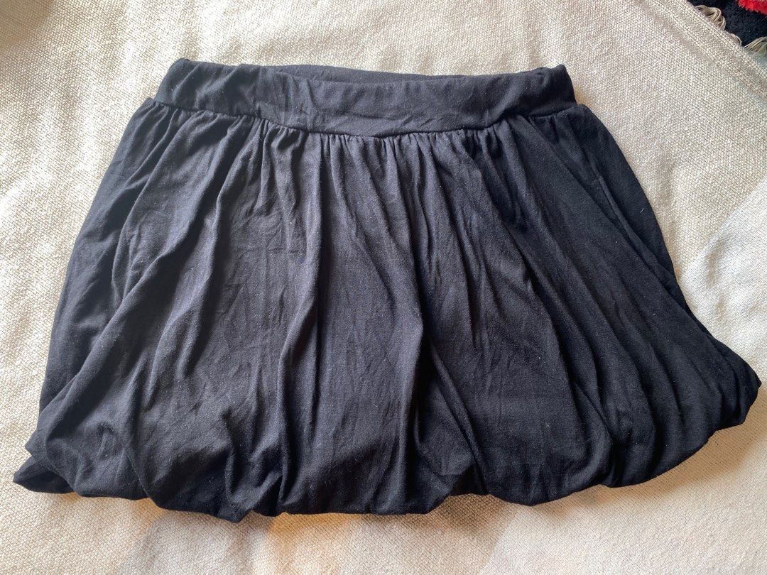 Energie Black Ruched Bubble Mini Skirt (Category: Skirts) located in Manila. Submitted by choshideclutter (Listing ID 1404604327, Image 1). Description: Condition: Well used Brand: Energie Size on tag: M MOP: GCASH/UnionBank Transfer MOD: Lalamove, Grab Other notes: Stretchy fabric, thrifted Feel free to chat me if you have any questions or concerns! Thank you so much ❤️.