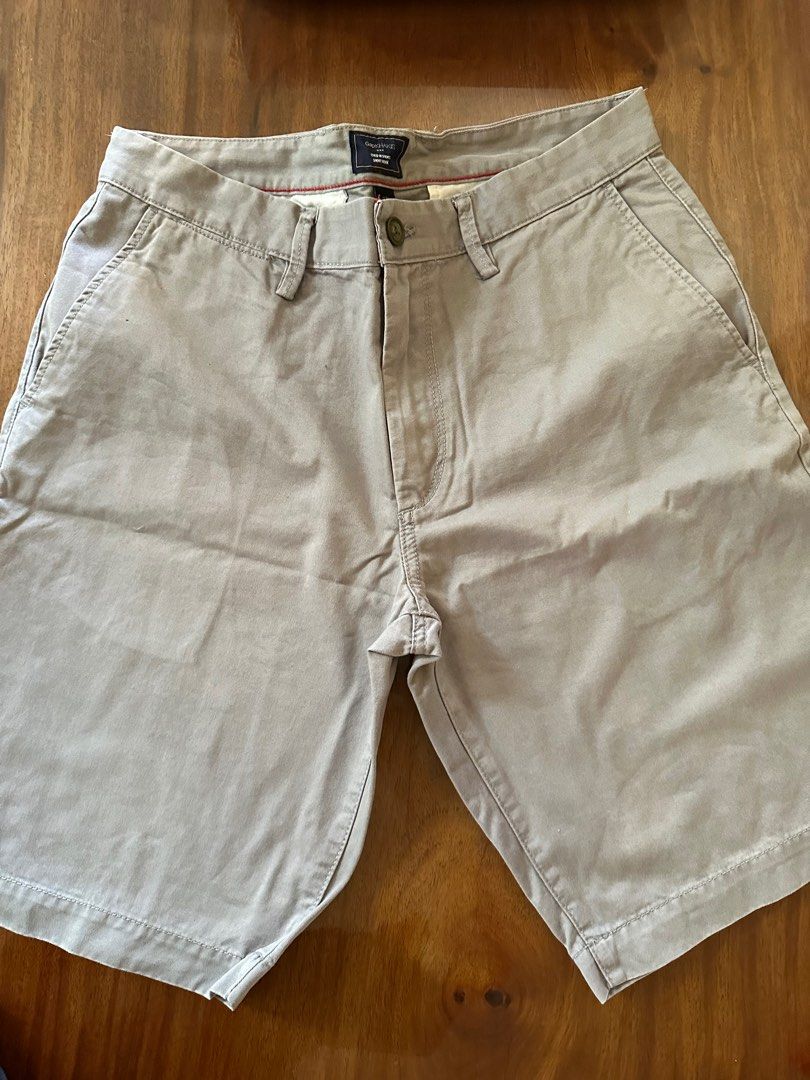 Gap Khakis Lived-In Short (Category: Shorts) located in Bacoor. Submitted by thingsforthrifts (Listing ID 1404620757, Image 1). Description: - Gap Khakis Lived-In Shorts - Size: 32 - Color: Light Grey - Features: Button and zipper closure, front and back pockets - Style: Classic - Perfect for casual wear - Made in Bangladesh WNo return No refund No exchange. Pls see photo for reference. Courier J&T paid by the buyer. .