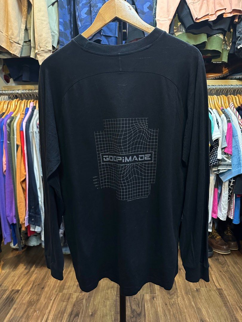 Goopi Made Long sleeve shirt (Category: Tshirts & Polo Shirts ) located in Pasig City. Submitted by worn2wice (Listing ID 1404633540, Image 2). Description: Size 1 small fits L-XL Width 23 Length 30 Excellent condition.