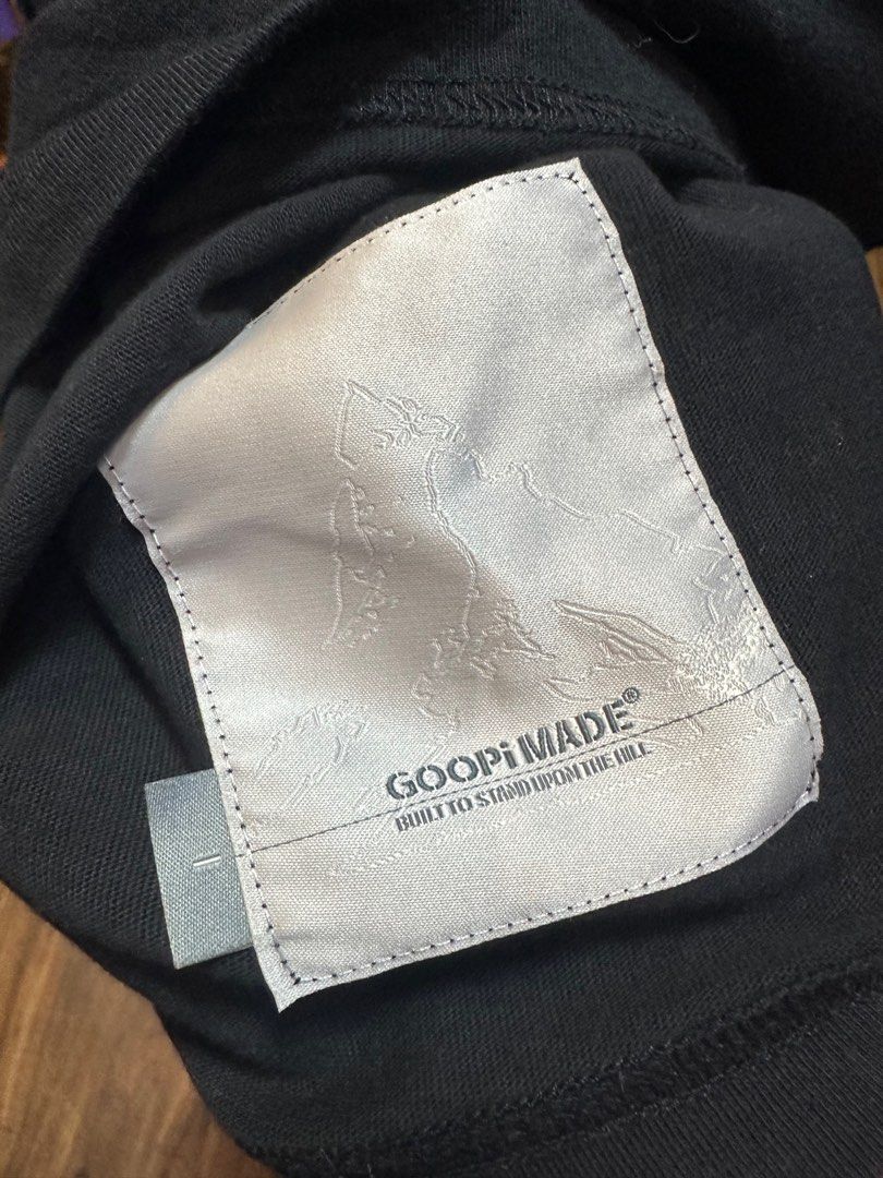 Goopi Made Long sleeve shirt (Category: Tshirts & Polo Shirts ) located in Pasig City. Submitted by worn2wice (Listing ID 1404633540, Image 3). Description: Size 1 small fits L-XL Width 23 Length 30 Excellent condition.