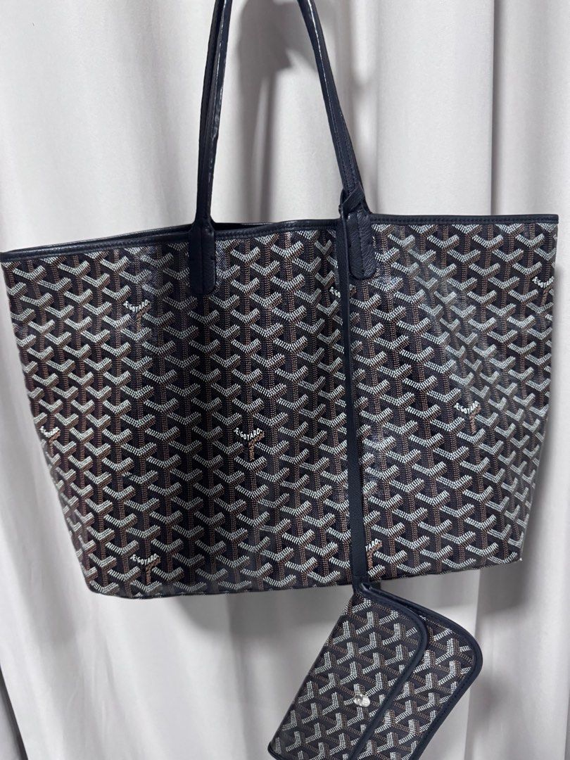Goyard St. Louis Tote Bag (Category: Luxury Bags & Wallets) located in Manila. Submitted by decluterthings888 (Listing ID 1404683704, Image 2). Description: - Authentic Goyard St. Louis tote bag -w/ authenticity card - Includes a detachable pouch - Spacious interior, ideal for daily essentials.