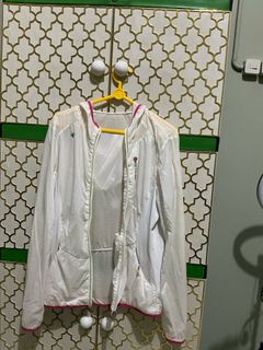 (Kategori: ) berada di . Dikirim oleh goodseconditem (ID iklan 1404701770, Gambar 1). Deskripsi: .