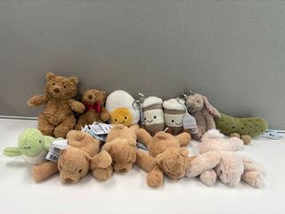 （分類：）位於 。 由 alee3 提交（商品編號 1402341891，圖片 1）。簡介： 。