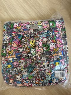 (Category: ) located in . Submitted by treasure_loft (Listing ID 1404614924, Image 1). Description: .