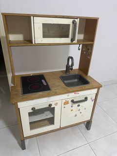 (Category: ) located in . Submitted by leeshong (Listing ID 1404577317, Image 1). Description: .