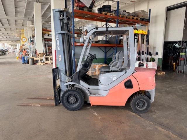 Komatsu 2.5ton Diesel Forklift / Truck (Category: Other Vehicles) located in Singapore. Submitted by mashgate (Listing ID 1404773229, Image 3). Description: Komatsu Brand : Used Komatsu Diesel Forklift Model : FD25T-16 / M228-733303 Max Capacity : 2500kg at 500mm load centre. Max Lifting Height : 4000mm, 2 stage mast Fork Length : 1220mm Accessories : Full light kits – Front & Rear, Signal Lights, Strobe Lights, Horn Manufactured Year : 2007yr Ho
