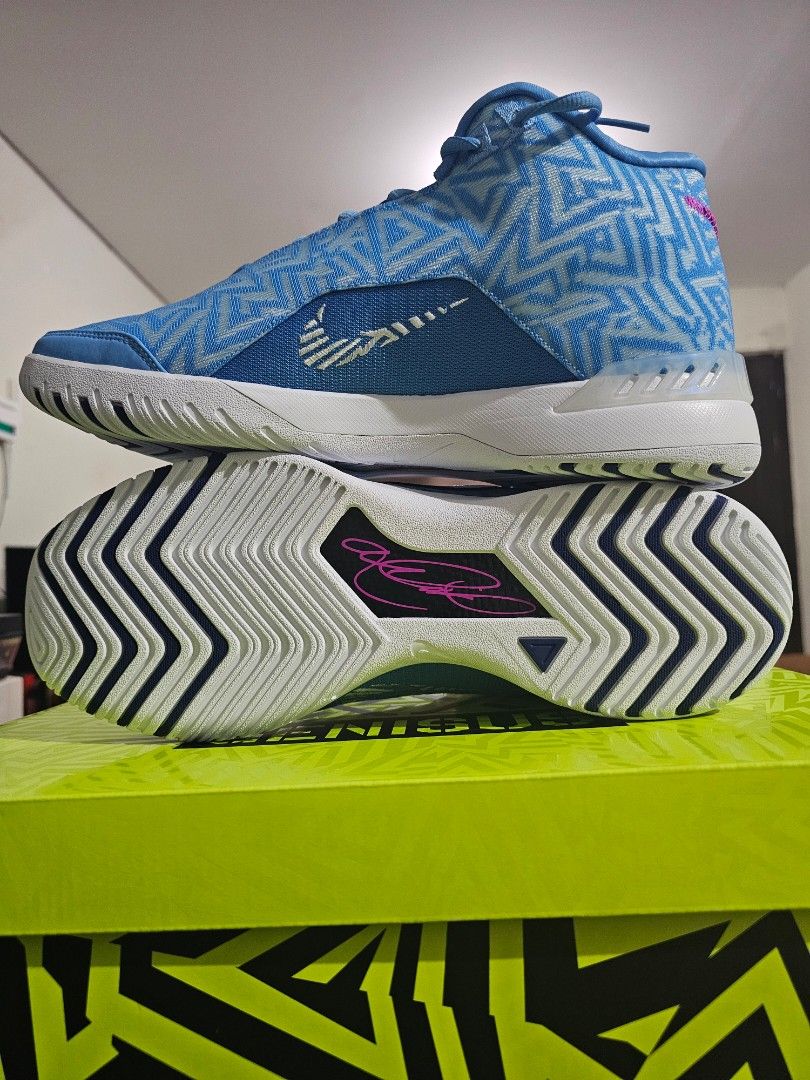 Lebron Nexxt Genisus (Category: Sneakers) located in Mariveles. Submitted by mcvon (Listing ID 1404697440, Image 3). Description: - Lebron Nexxt Genisus - Eye-catching blue color with unique geometric pattern - Features a clean white sole - Iconic Nike swoosh logo - Comes with the original box - Includes blue laces - Signature detail on the sole Sz.11 & Sz.12 php 4,300 each below srp.