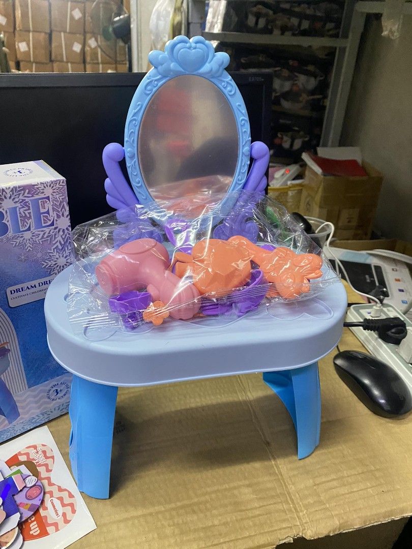 Pretend Dressing Makeup & Beauty Play Table Learning Playset (Category: Kids Toys) located in Manila. Submitted by yzlshop (Listing ID 1404692136, Image 3). Description: Brand new / COD Same day delivery via Lalamove Location: Manila Pm for inquiries. Thank you!.