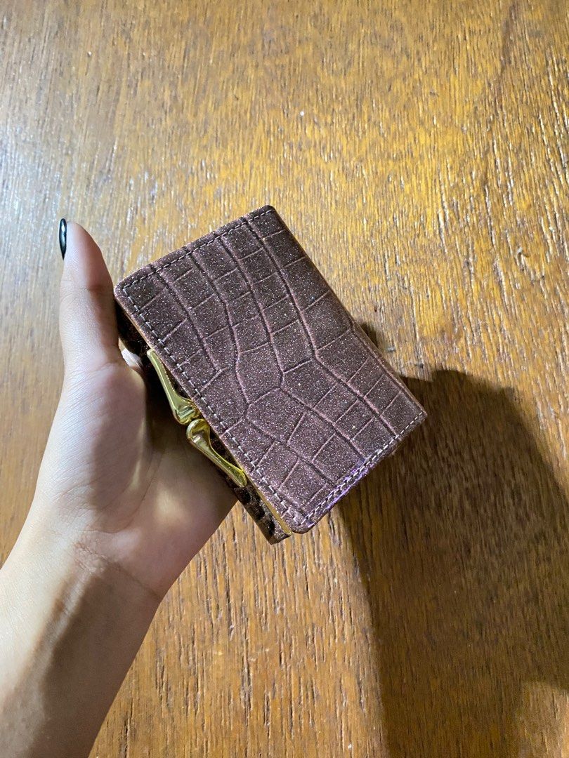 MICHAELA | COIN PURSE/CARD HOLDER/PAPER (Category: Wallets & Card holders) located in Manila. Submitted by missthrift___ (Listing ID 1404574859, Image 3). Description: - like new - manila based - no issues.