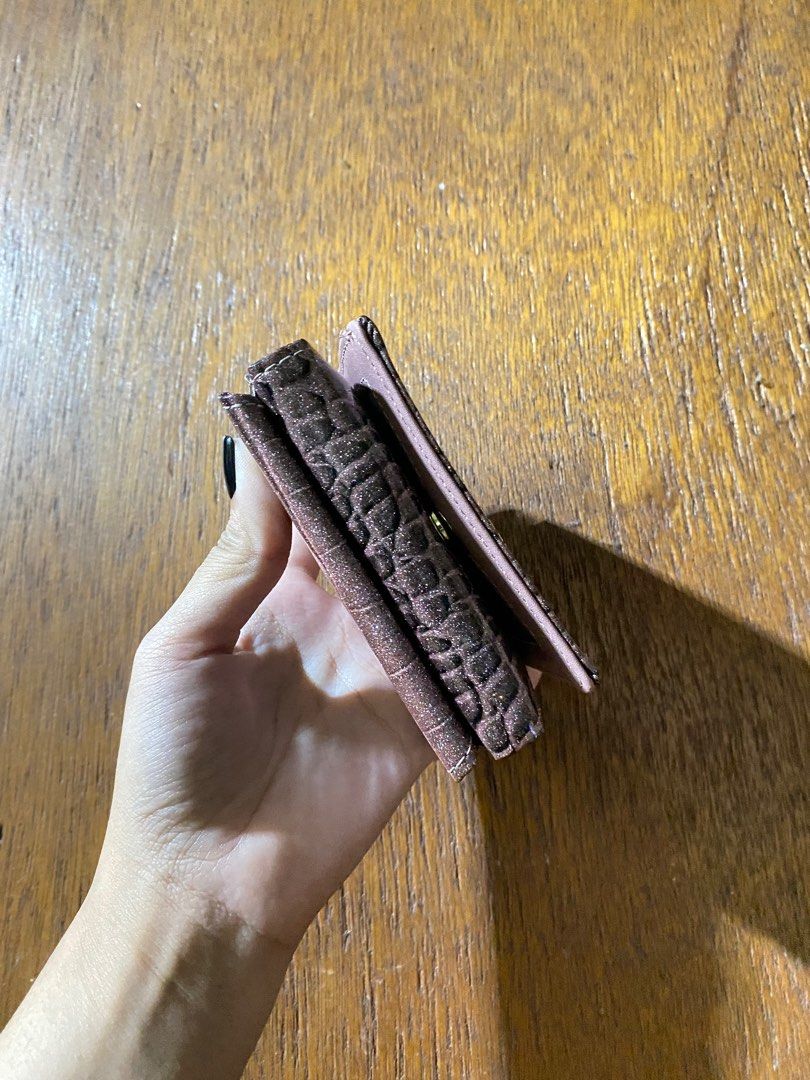 MICHAELA | COIN PURSE/CARD HOLDER/PAPER (Category: Wallets & Card holders) located in Manila. Submitted by missthrift___ (Listing ID 1404574859, Image 2). Description: - like new - manila based - no issues.