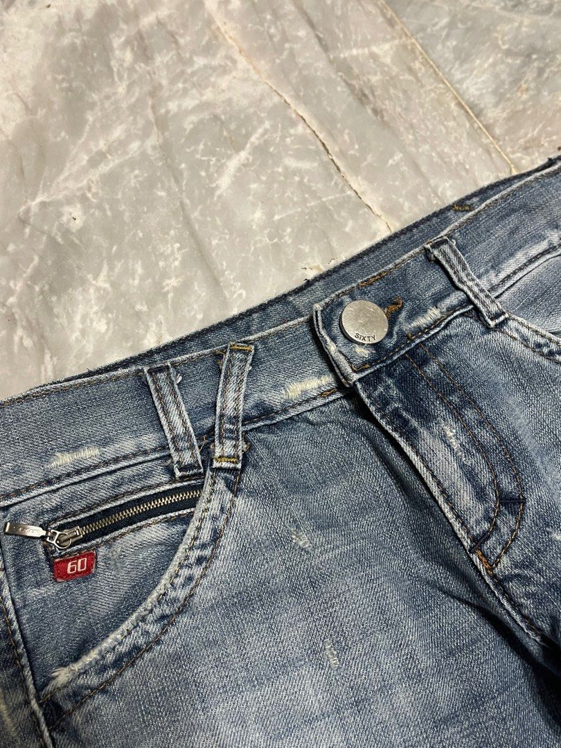 Miss Sixty Jeans BIG TY Style (Category: Jeans) located in Caloocan City. Submitted by archivesgallery_ (Listing ID 1404665216, Image 3). Description: Miss Sixty Jeans BIG TY Style Waist: 26 Inseam: 28 Length: 37 Leghole: 8 Thigh: 10.5 Good condition.