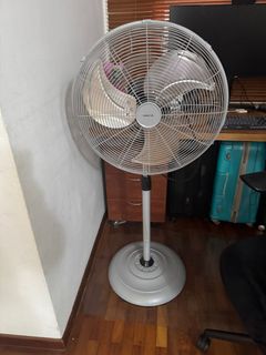 (Category: ) located in . Submitted by rajspy84 (Listing ID 1404736378, Image 1). Description: .