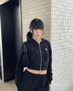 （分類：）位於 。 由 4everhker 提交（商品編號 1404731380，圖片 1）。簡介： 。