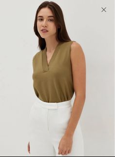 (Category: ) located in . Submitted by profashionlover (Listing ID 1404750385, Image 1). Description: .