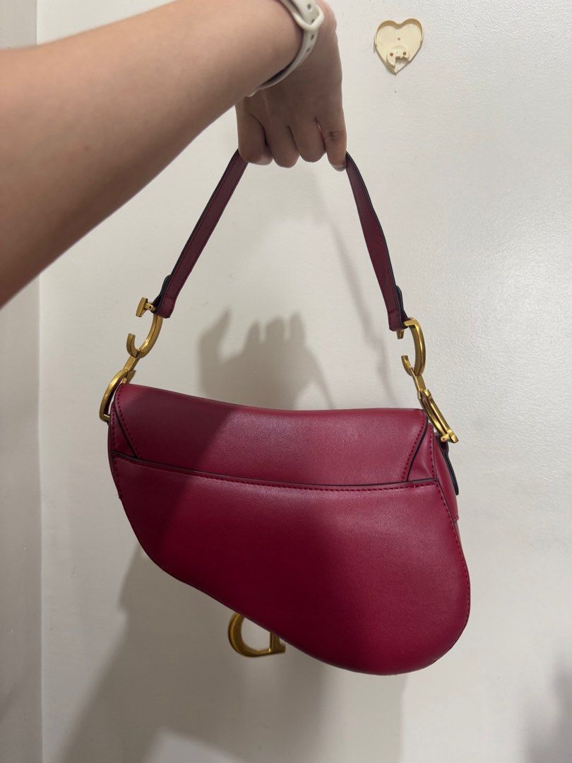 ORIGINAL Christian Dior Saddle Bag (Category: Luxury Bags & Wallets) located in Manila. Submitted by itsgrel (Listing ID 1404699319, Image 2). Description: ORIGINAL.