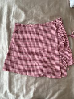 (Category: ) located in . Submitted by herwears (Listing ID 1404745975, Image 1). Description: .