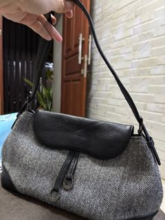 (Kategori: ) berada di . Dikirim oleh prelovedcicit (ID iklan 1404709551, Gambar 1). Deskripsi: .