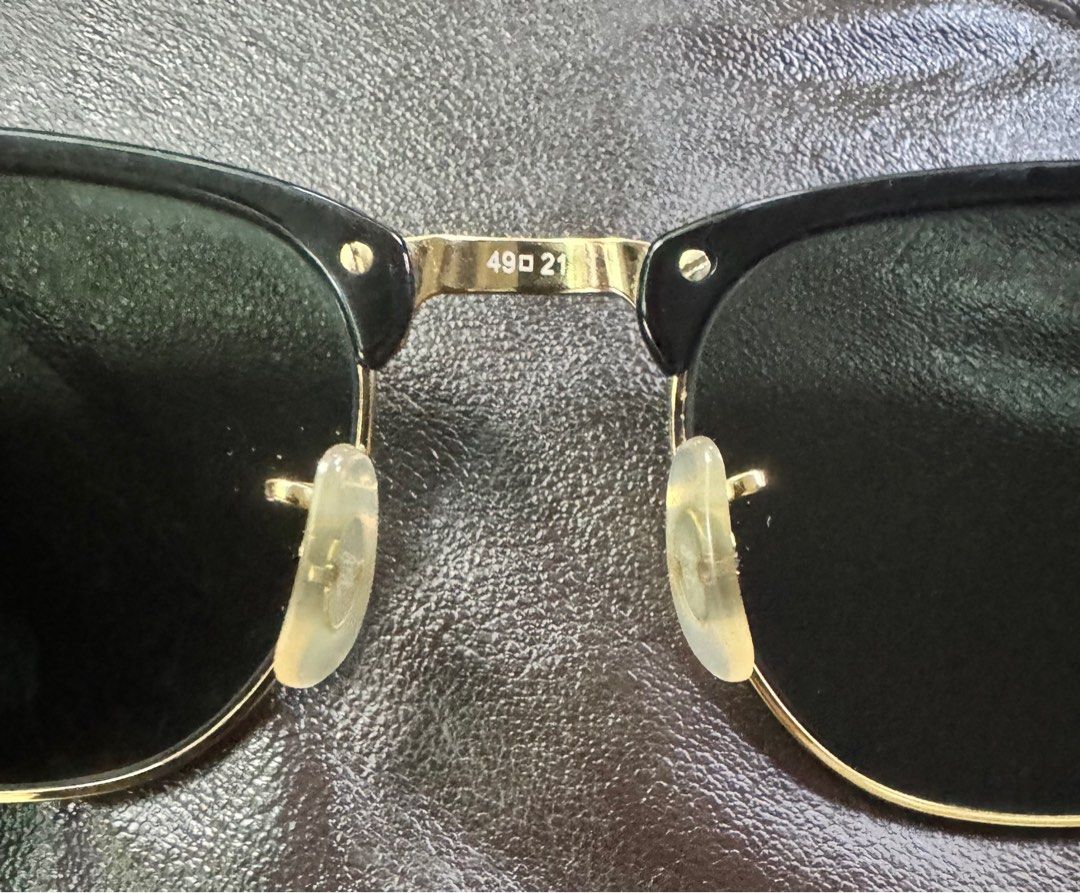 Ray-Ban Clubmaster Sunglasses (Category: Sunglasses & Eyewear) located in Manila. Submitted by shefdee070284 (Listing ID 1404633818, Image 1). Description: Rayban Clubmaster Black Size 49mm Excellent Used Condition No Issue 💯% legit Complete With Rayban Case .