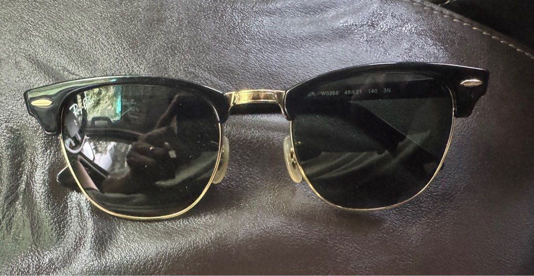 Ray-Ban Clubmaster Sunglasses (Category: Sunglasses & Eyewear) located in Manila. Submitted by shefdee070284 (Listing ID 1404633818, Image 2). Description: Rayban Clubmaster Black Size 49mm Excellent Used Condition No Issue 💯% legit Complete With Rayban Case .