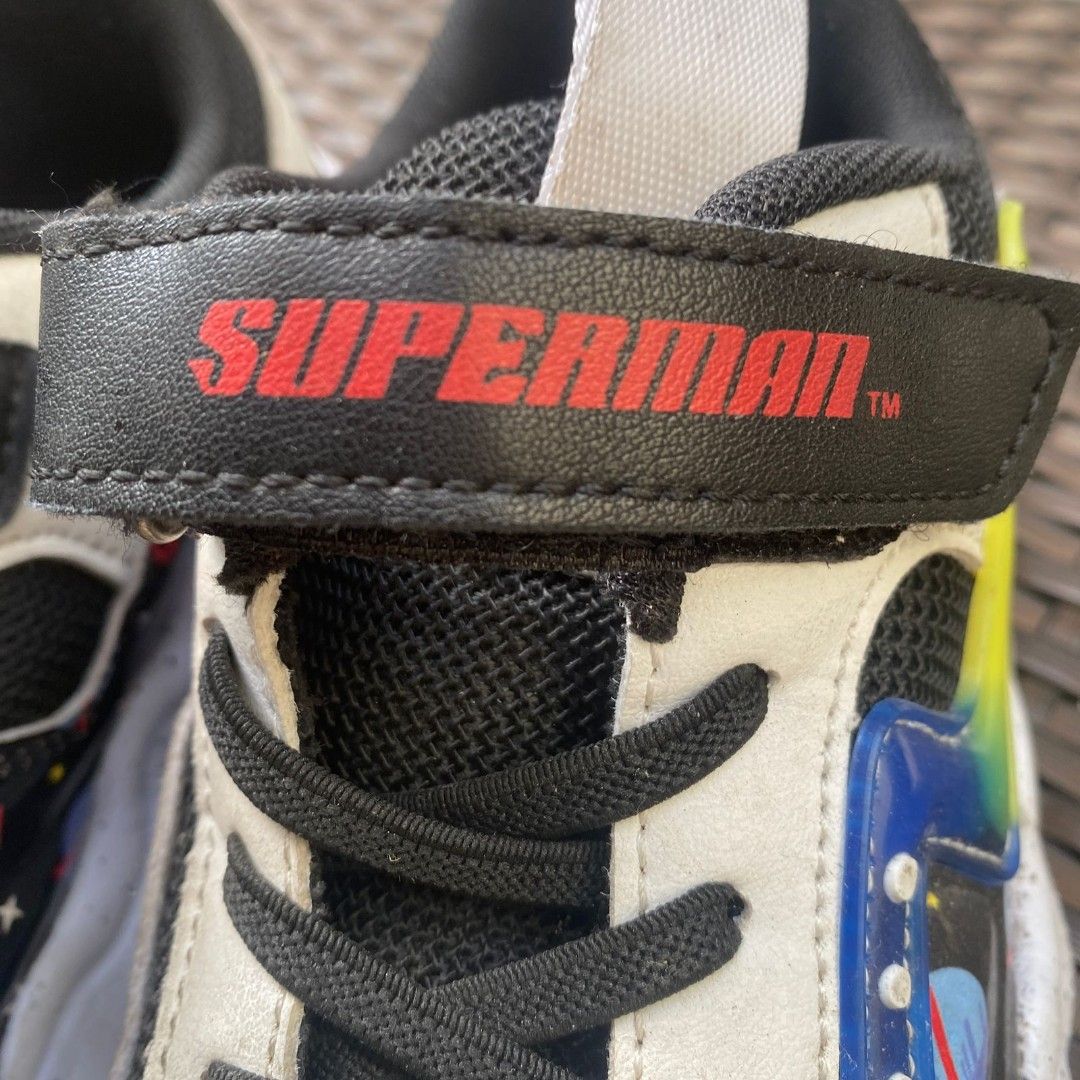 Superman Sneakers Kid's Rubber Shoes (Category: Babies & Kids Fashion) located in Quezon City. Submitted by Ola_G (Listing ID 1404602843, Image 3). Description: Size 32🦸‍♀️ bought for P700 from SM Store.