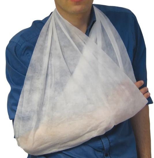 TRIANGULAR BANDAGE NON WOVEN (Category: Medical Supplies & Tools) located in Quezon City. Submitted by andrea_dxs (Listing ID 1404672329, Image 2). Description: .