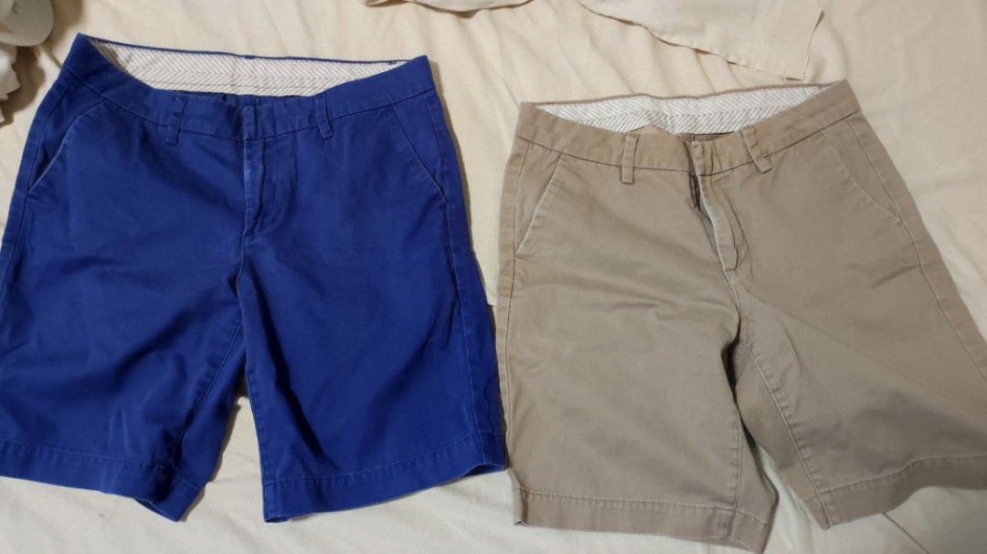 Uniqlo Cotton Shorts (Category: Other Bottoms) located in Manila. Submitted by sher09461 (Listing ID 1404647303, Image 1). Description: - Uniqlo cotton pants - Waist: 64cm - Hips: 91cm - Made in China - Fabric: 100% cotton - Includes TH and ID size information on tag - Versatile neutral color 100 pesos only for the price of 2.