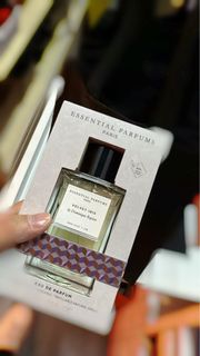 (Category: ) located in . Submitted by mrparfum (Listing ID 1404709365, Image 1). Description: .