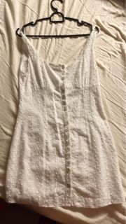 (Category: ) located in . Submitted by mostlythriftedx (Listing ID 1404744068, Image 1). Description: .