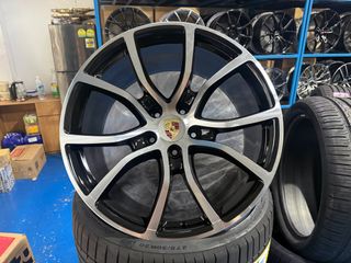(Category: ) located in . Submitted by aws_tyre_rim (Listing ID 1312313373, Image 1). Description: .