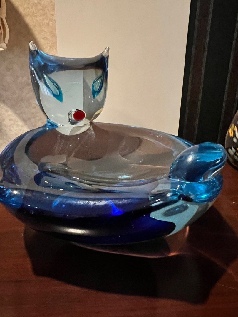 Antonio Da Ros MURANO Cat Bowl Cenedese (Category: Dinnerware & Cutlery) located in Muntinlupa City. Submitted by caroucella (Listing ID 1404858129, Image 2). Description: Heavy and perfect fantastic teal colored body with blue sommerso within the bowl. The eyes and the red mouth are perfectly blown bubbles inside the glass and the head, RARE Cenedese Antonio Da Ros Murano piece from the 50s or 60s.