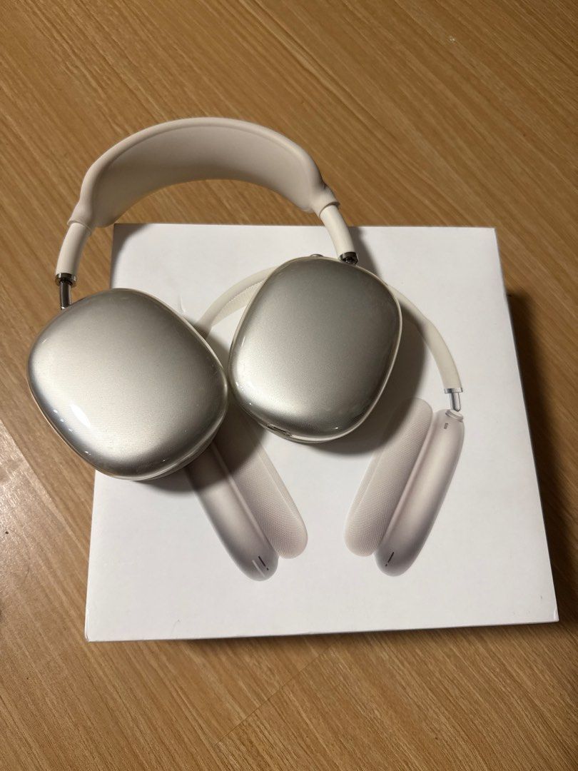 Apple AirPods Max 2 Type-C (Starlight) (Category: Headphones & Headsets) located in Meycauayan. Submitted by tanjhnpl (Listing ID 1404898486, Image 1). Description: - Apple AirPods Max (Starlight) - Includes original box - Includes receipt (bought from Powermac SM MOA) - Includes Silicone/Protective case - No Scratches Still in good condition. .