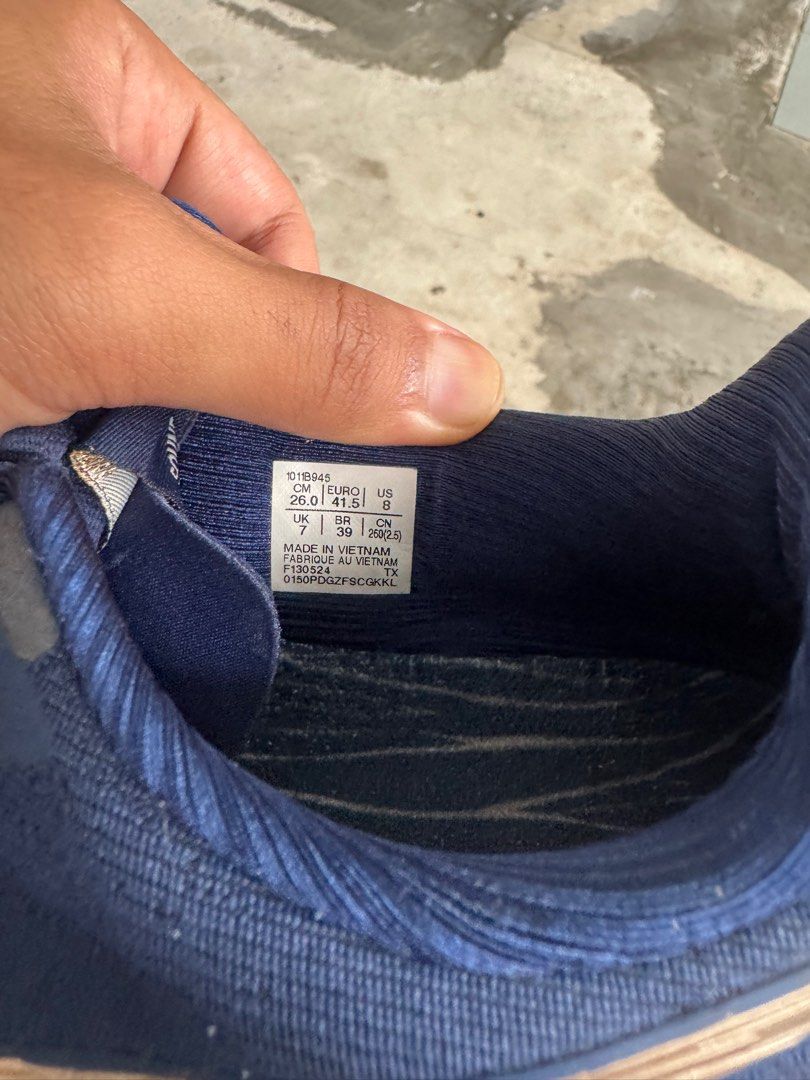 Asics Novablast 4 Running Shoes - Blue Expanse/Champagne (Category: Sneakers) located in Singapore. Submitted by ialadeen97 (Listing ID 1404812808, Image 2). Description: Used up to around 80km only. Negotiable. Rfs: too many shoes 😅.