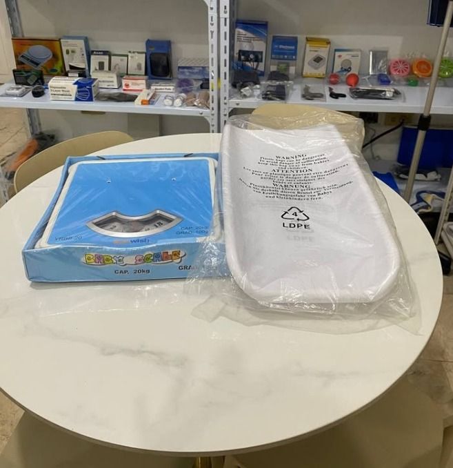 BABY WEIGHING SCALE (Category: Medical Supplies & Tools) located in Quezon City. Submitted by andrea_dxs (Listing ID 1404798837, Image 2). Description: .