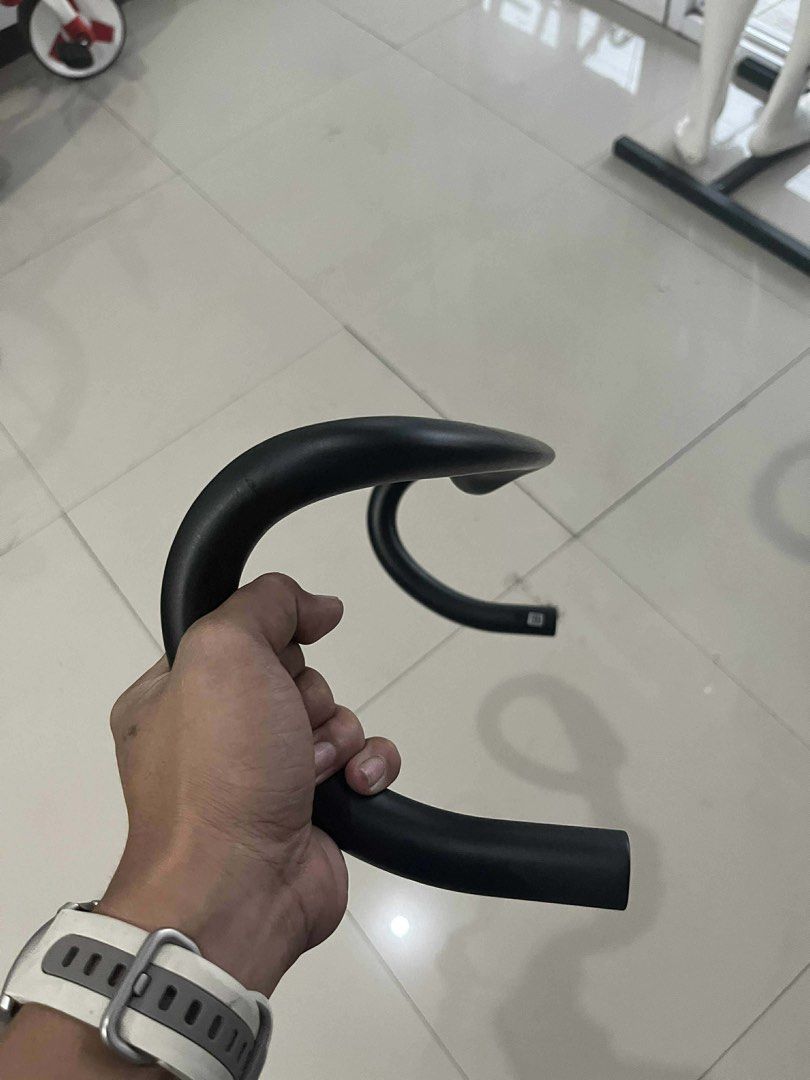 Balugoe Carbon Fiber Handlebar 400mm (Category: Bicycles) located in Los Banos. Submitted by stillmike (Listing ID 1404866936, Image 3). Description: .