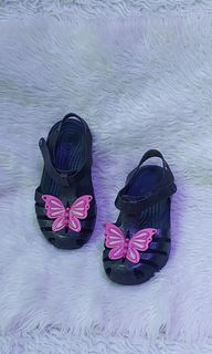 (Category: ) located in . Submitted by kimlynandaya (Listing ID 1404900329, Image 1). Description: .