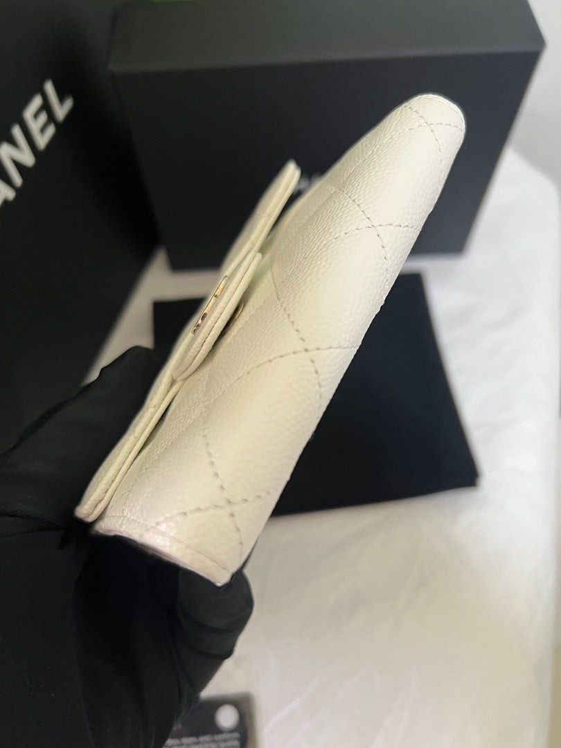 Chanel (Category: Luxury Bags & Wallets) located in Las Pinas. Submitted by bagsandeverything_02 (Listing ID 1404906805, Image 3). Description: Chanel Classic Trifold Wallet , Caviar| White Gold hardware Series 32 Like New 100% authentic .