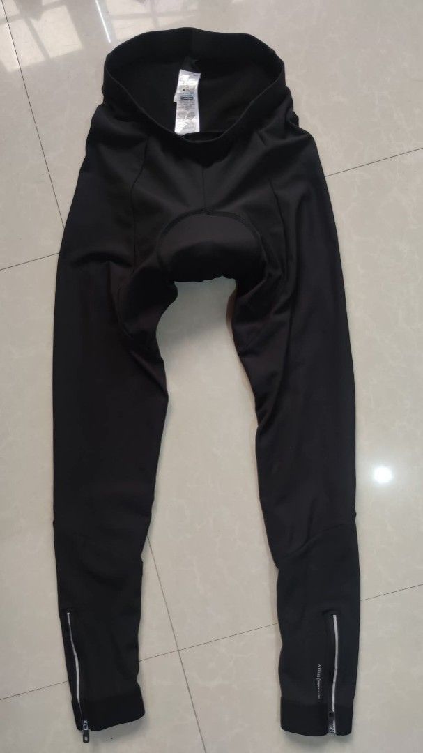 Decathlon Cycling Pants with Padding (Category: Activewear) located in Baguio. Submitted by gabierfinds (Listing ID 1404893949, Image 1). Description: Btwin decathlon cycling tights/pants ▪️Size Large, 26-36x39L ▪️Polyester Elastane ▪️Polyester lining fine fleece ▪️Compression(stretch/comfortable/quality)👌💯 ▪️Padded 👌 ▪️W/ reflectors ▪️No issues ▪️Excellent-like new 👌 ▪️680 + SF .