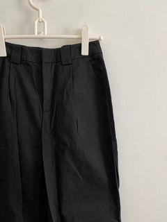 (Category: ) located in . Submitted by declutterrrrr09 (Listing ID 1404842142, Image 1). Description: .